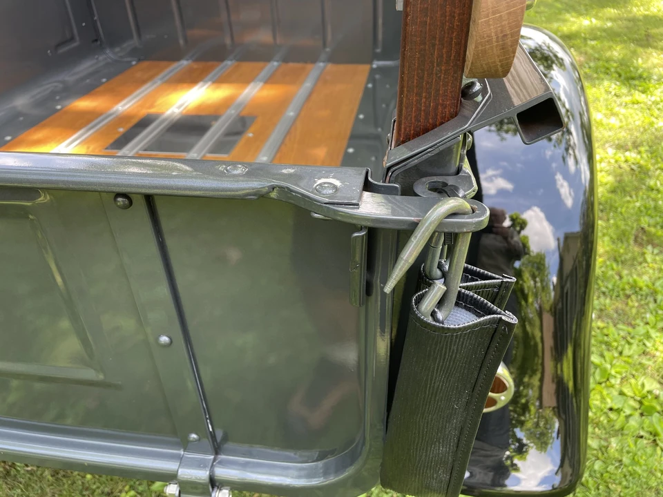 Ford Model A Pickup & Model AA - Image 28 of 31
