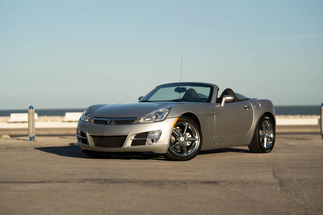 2007 Saturn Sky - Image 2 of 31