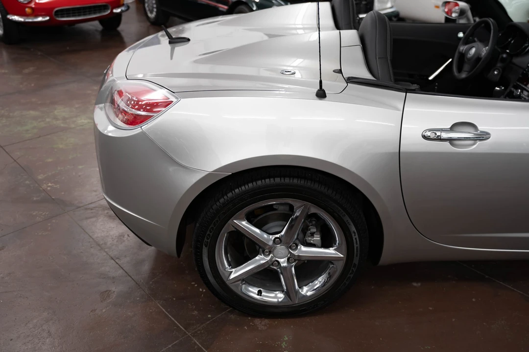 2007 Saturn Sky - Image 19 of 31