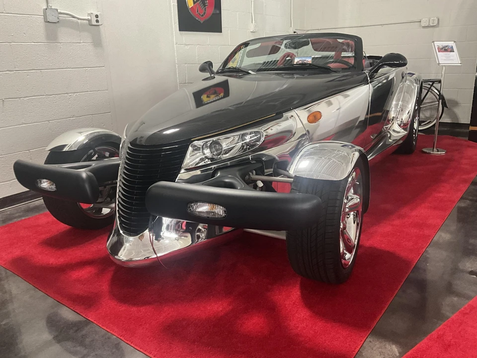 2002 Plymouth Prowler - Image 12 of 31