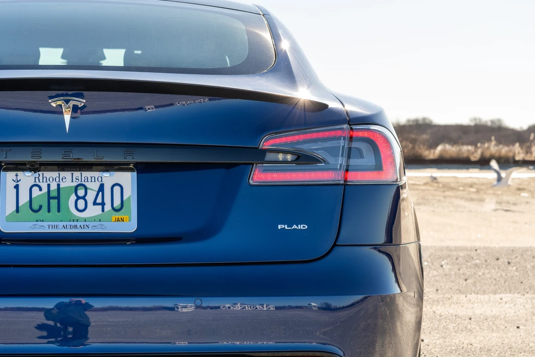 2021 Tesla Model S Plaid - Image 27 of 31