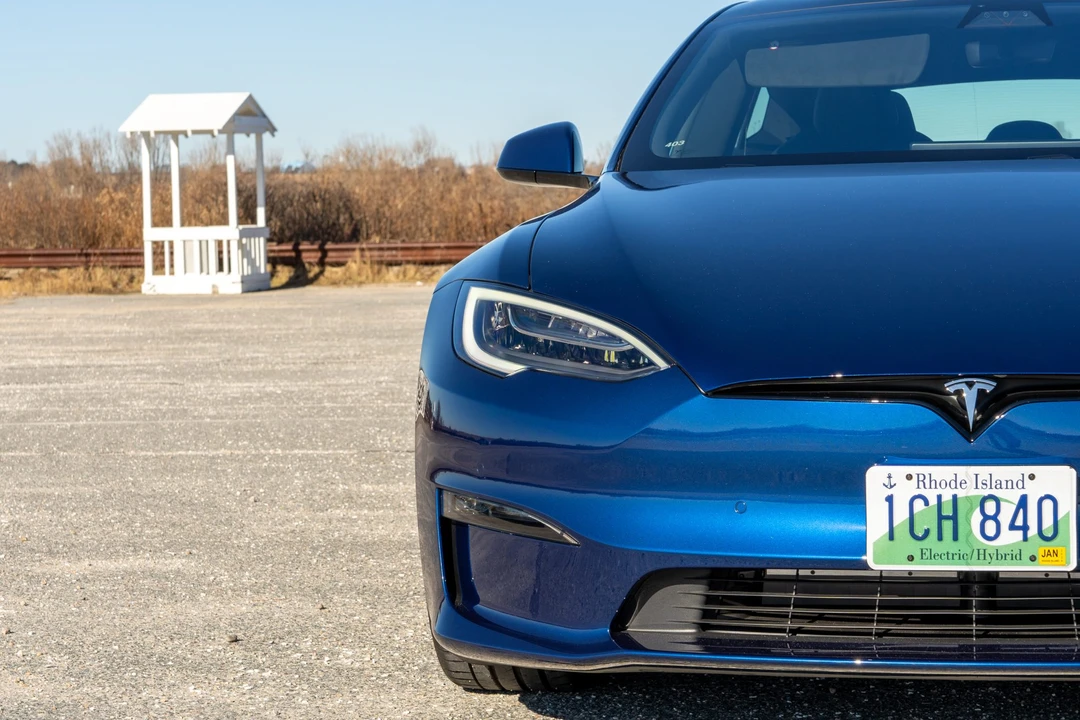2021 Tesla Model S Plaid - Image 11 of 31