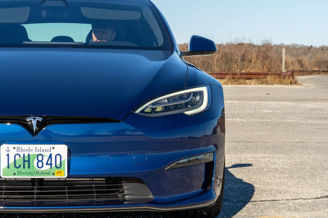 2021 Tesla Model S Plaid - Image 13 of 31