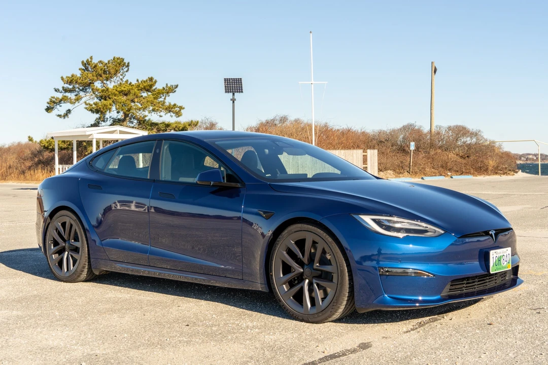 2021 Tesla Model S Plaid - Image 8 of 31