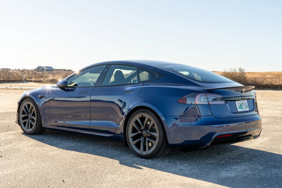 2021 Tesla Model S Plaid - Image 3 of 31