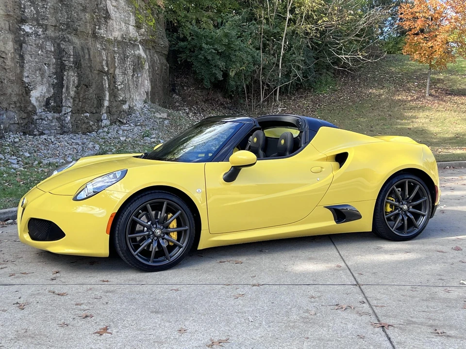 2016 Alfa Romeo 4C Spider - Image 3 of 31