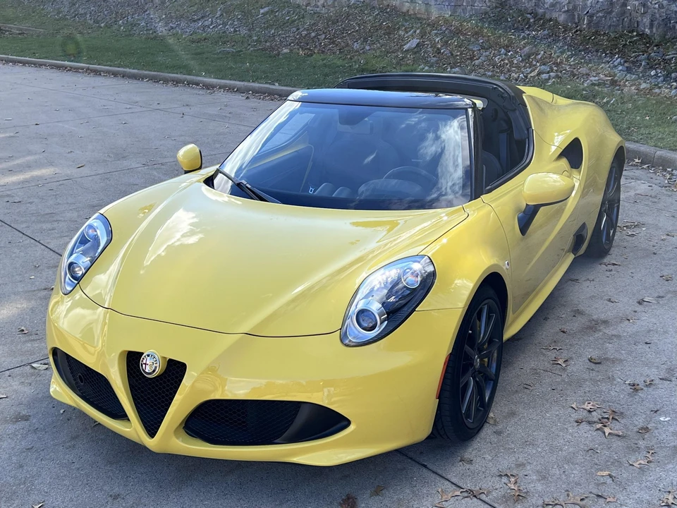 2016 Alfa Romeo 4C Spider - Image 8 of 31