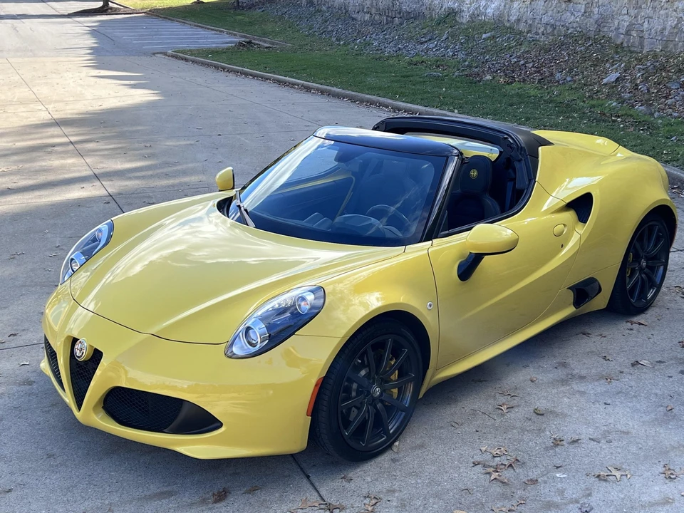 2016 Alfa Romeo 4C Spider - Image 6 of 31