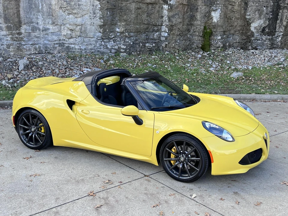 2016 Alfa Romeo 4C Spider - Image 20 of 31