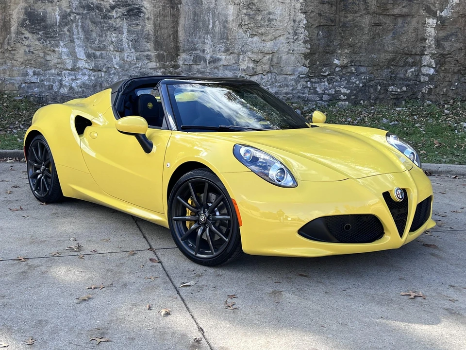 2016 Alfa Romeo 4C Spider - Image 18 of 31