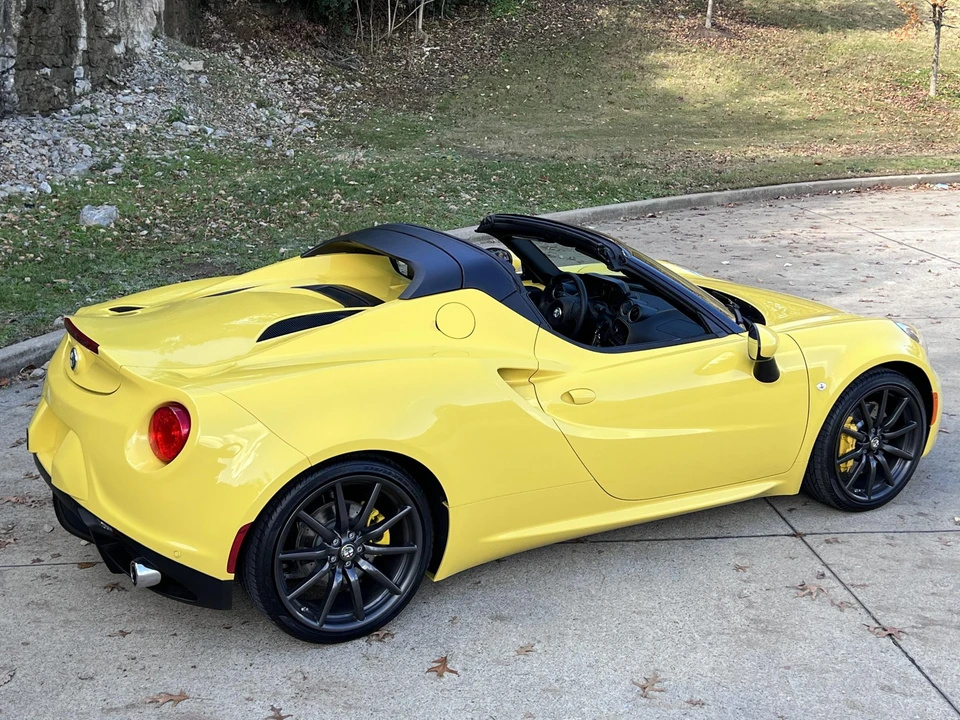 2016 Alfa Romeo 4C Spider - Image 29 of 31