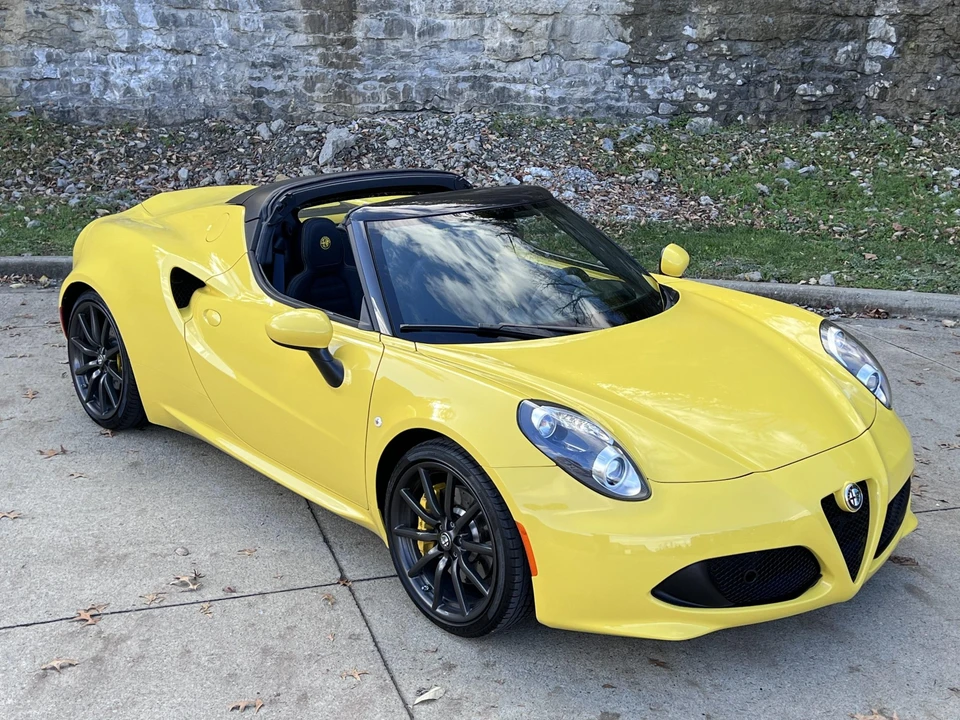 2016 Alfa Romeo 4C Spider - Image 19 of 31