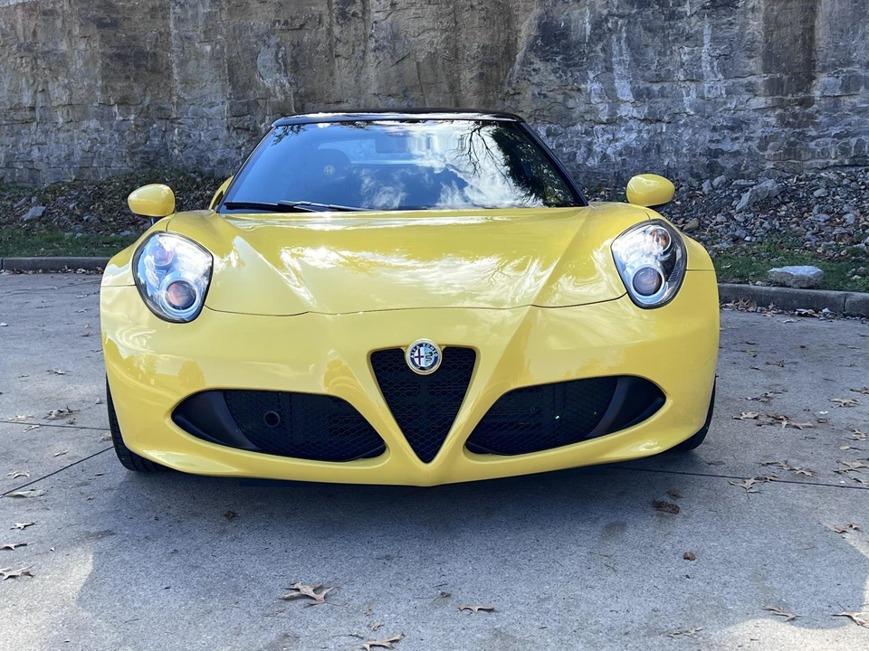 2016 Alfa Romeo 4C Spider - Image 14 of 31