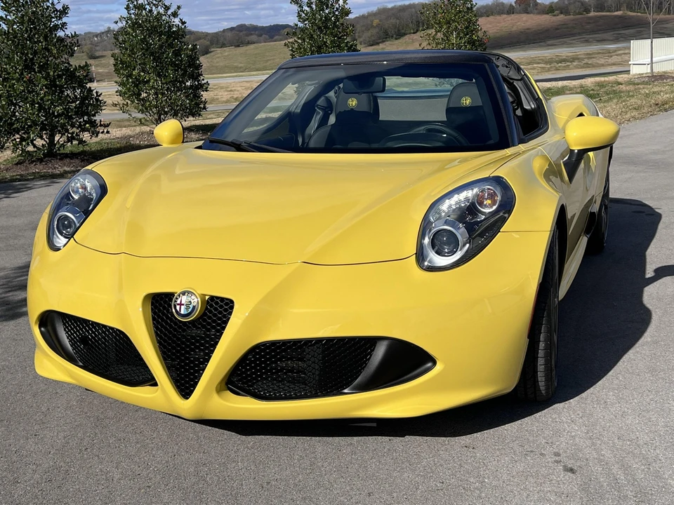 2016 Alfa Romeo 4C Spider - Image 12 of 31