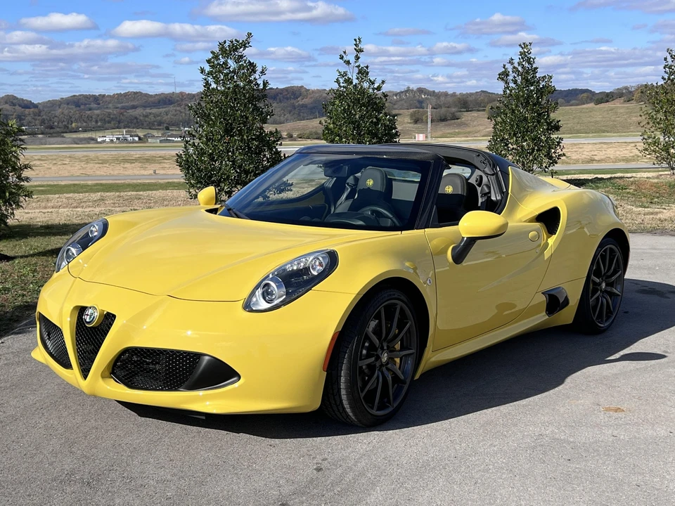 2016 Alfa Romeo 4C Spider - Image 4 of 31