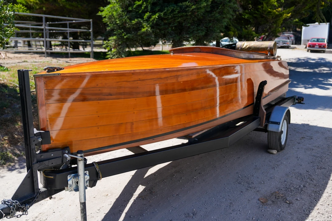 Chris-Craft - Image 8 of 31