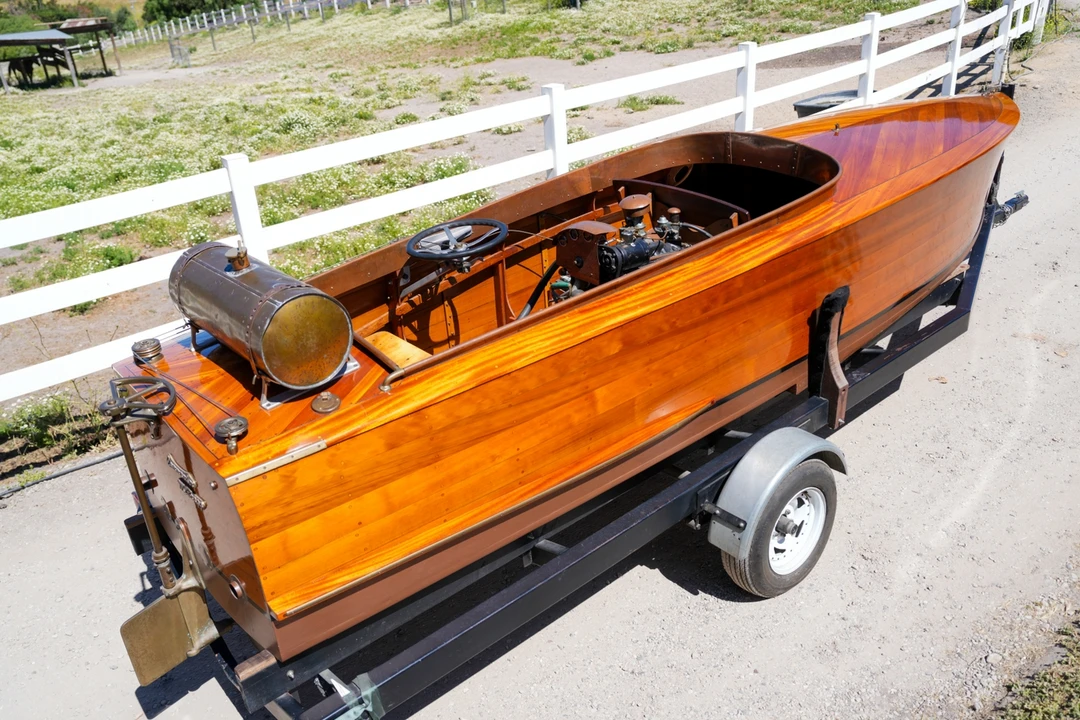 Chris-Craft - Image 3 of 31