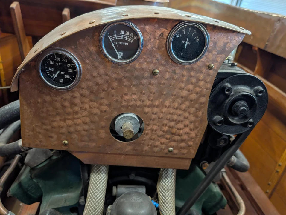 Chris-Craft - Image 23 of 31