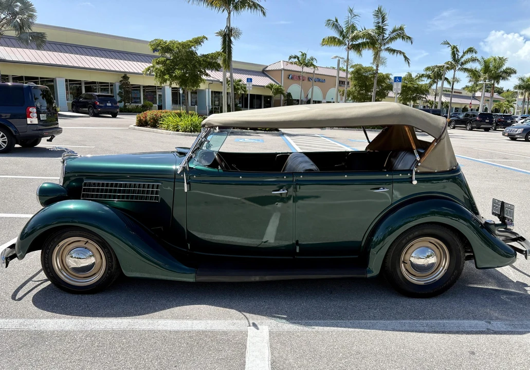 1935 Ford Model 48 & 68 - Image 10 of 31