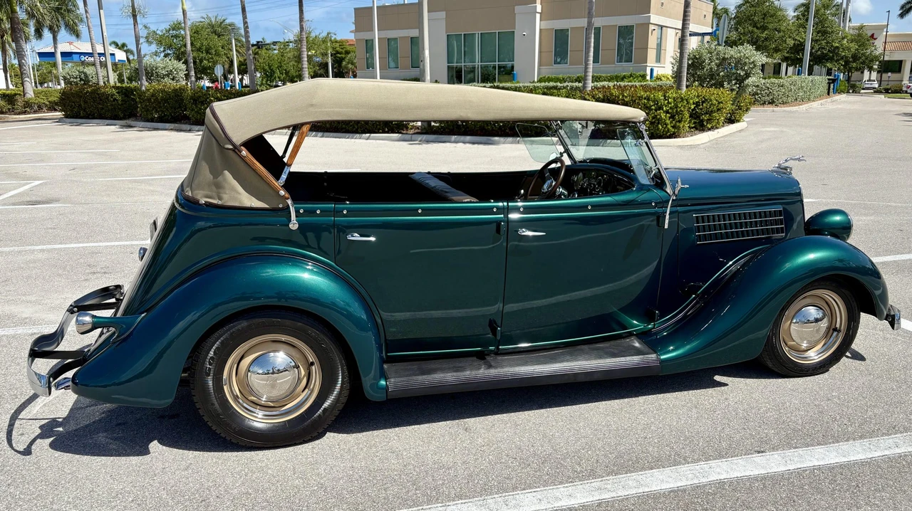 1935 Ford Model 48 & 68 - Image 17 of 31