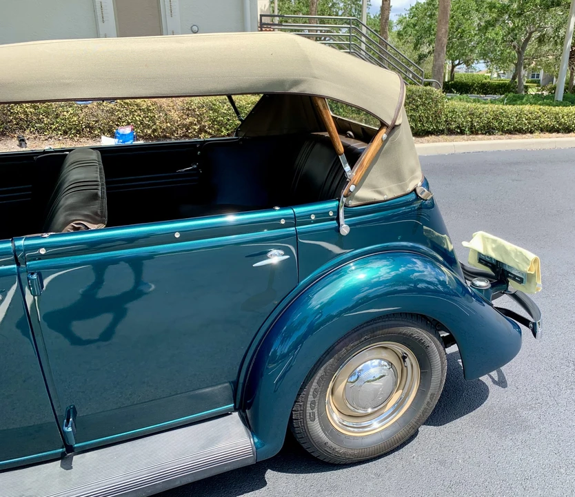 1935 Ford Model 48 & 68 - Image 24 of 31