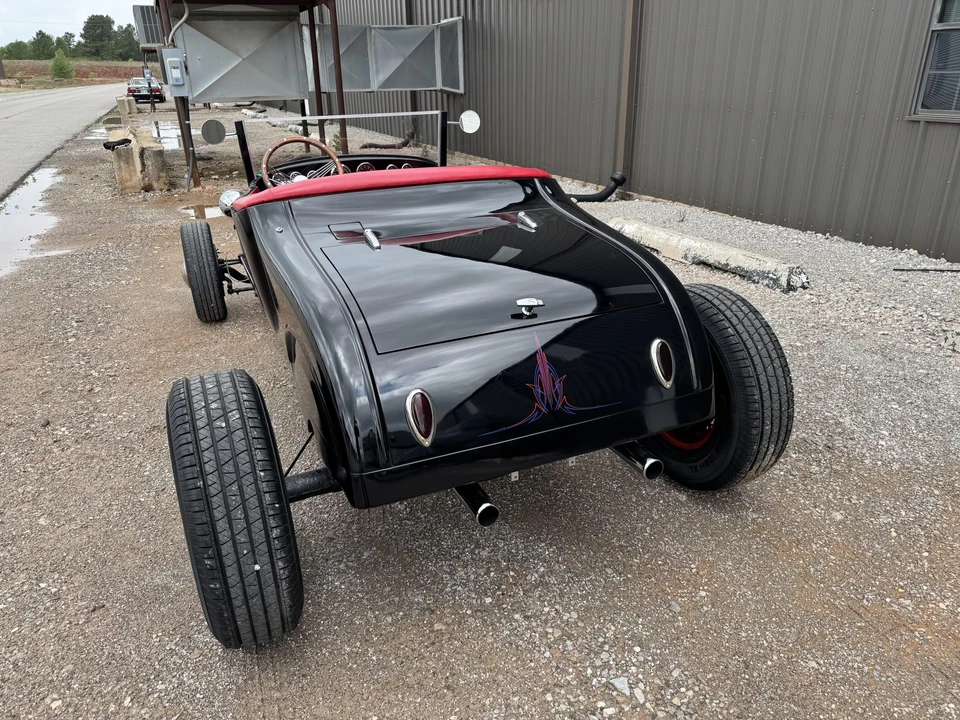Ford Hot Rod - Image 10 of 31