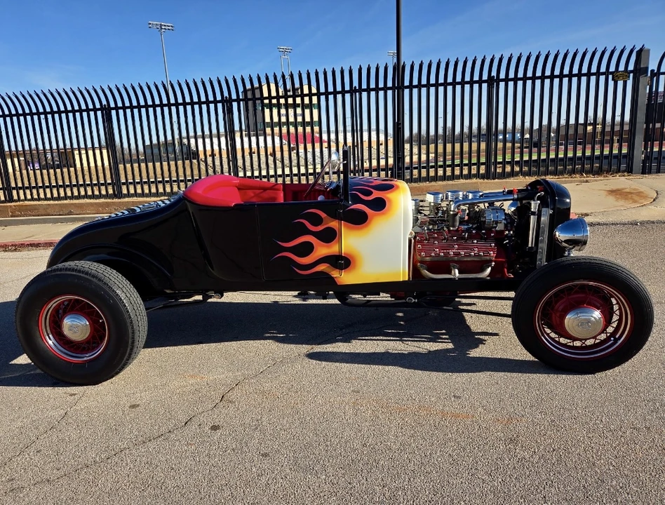 Ford Hot Rod - Image 18 of 31