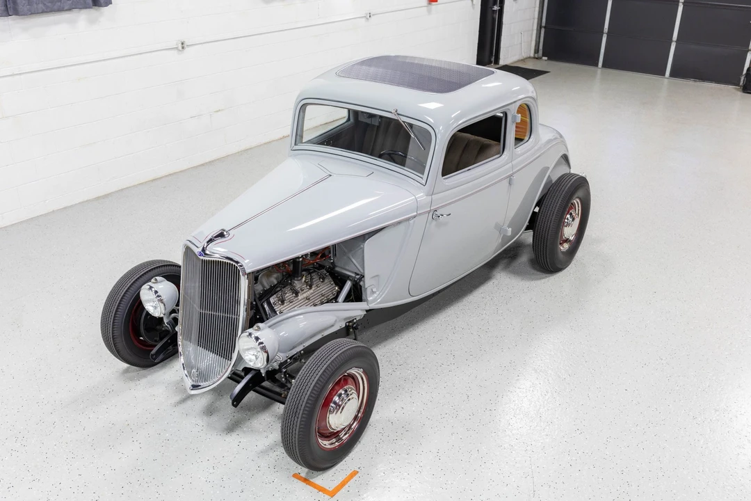Ford Hot Rod - Image 9 of 31