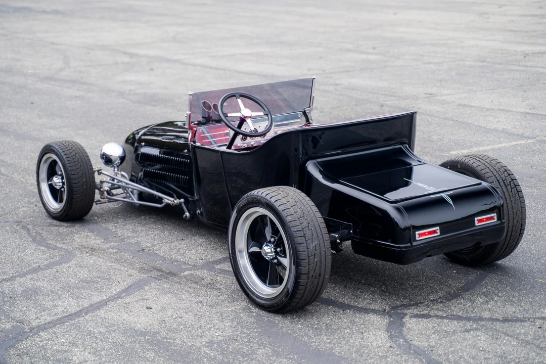 Ford Hot Rod - Image 9 of 31