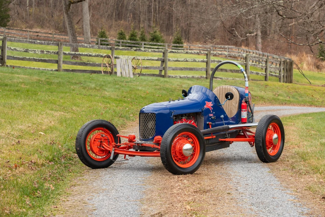 Ford Replica - Image 5 of 31