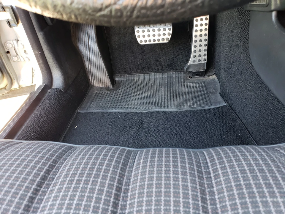 1984 Mercedes-Benz 190E - Image 27 of 31