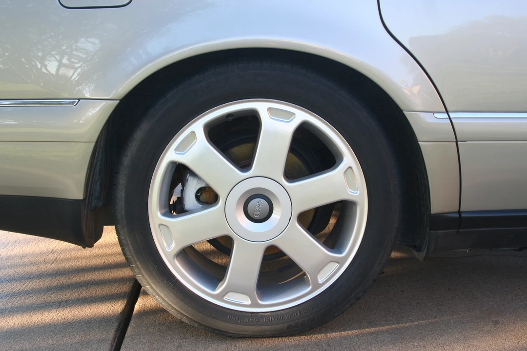 2002 Audi D2 S8 - Image 11 of 31