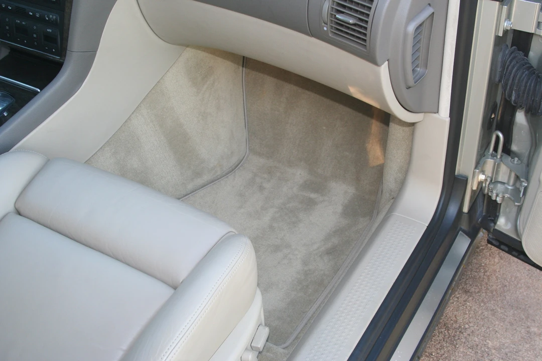 2002 Audi D2 S8 - Image 23 of 31
