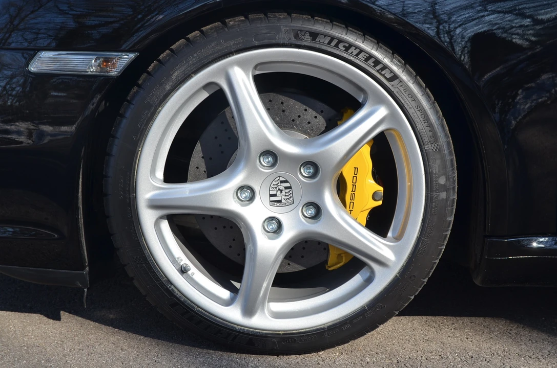 2005 Porsche 997 Carrera S - Image 15 of 31