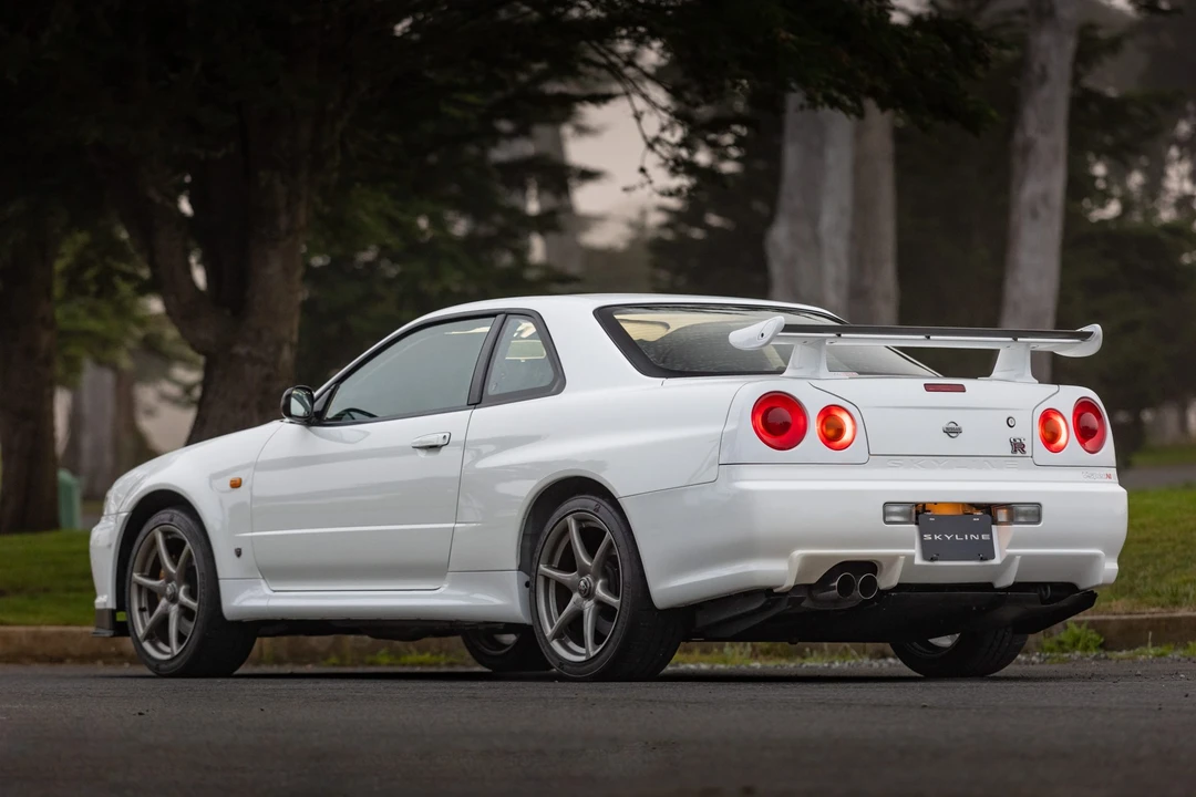 1999 Nissan R34 Skyline GT-R 10th Gen - Image 15 of 31