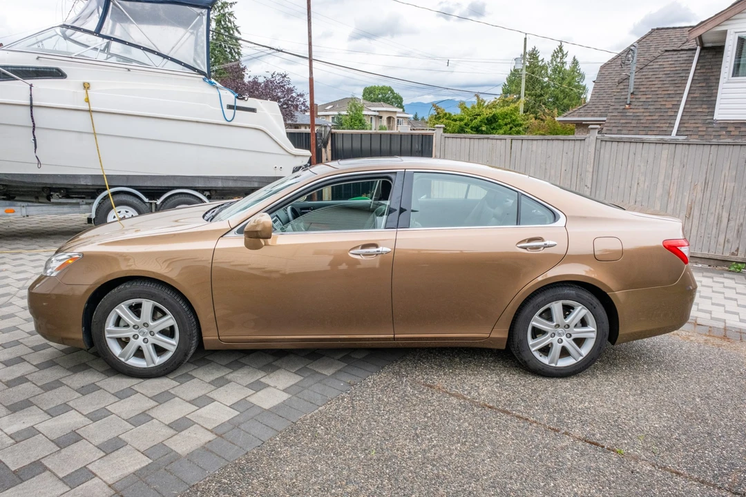 2007 Lexus ES 5th Gen - Image 12 of 31