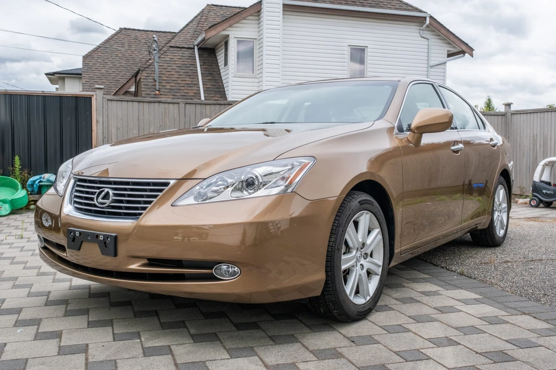 2007 Lexus ES 5th Gen - Image 3 of 31