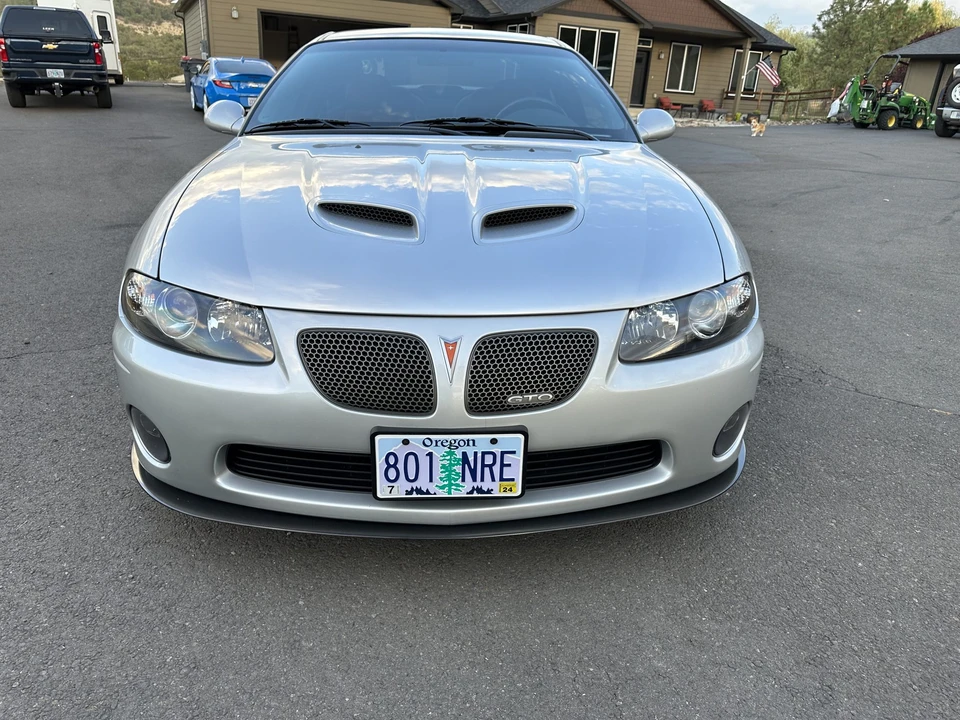 2005 Pontiac GTO 4th Gen - Image 14 of 31