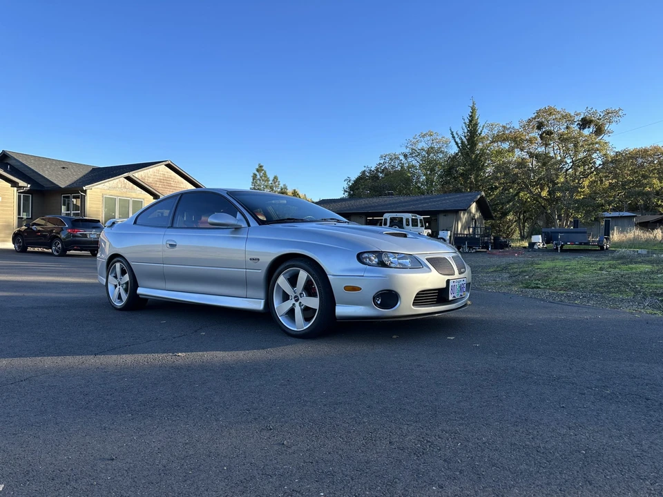 2005 Pontiac GTO 4th Gen - Image 10 of 31