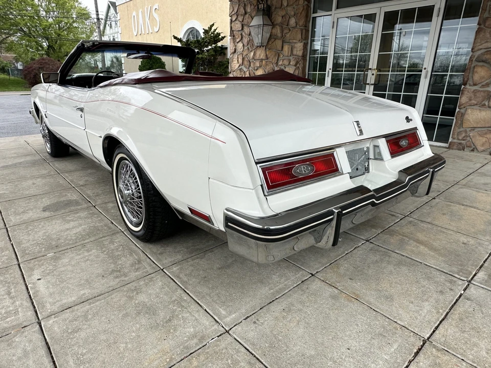 1982 Buick Riviera 4th-7th Gen - Image 15 of 31