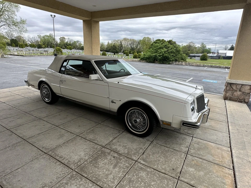 1982 Buick Riviera 4th-7th Gen - Image 21 of 31