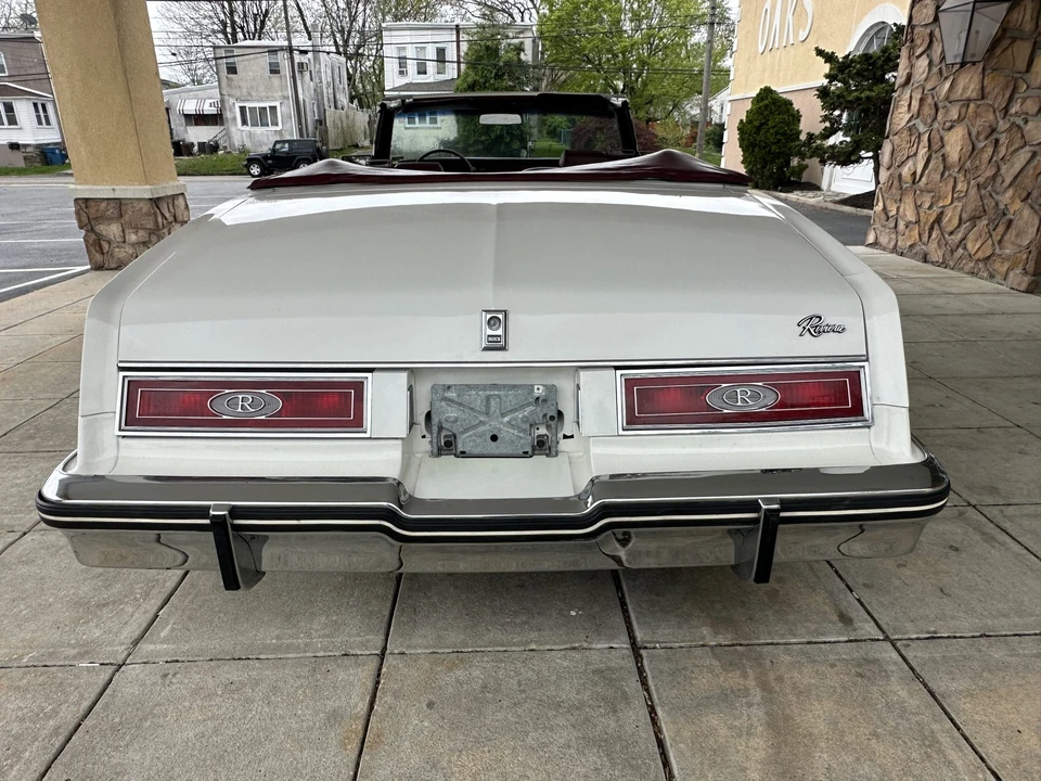 1982 Buick Riviera 4th-7th Gen - Image 13 of 31