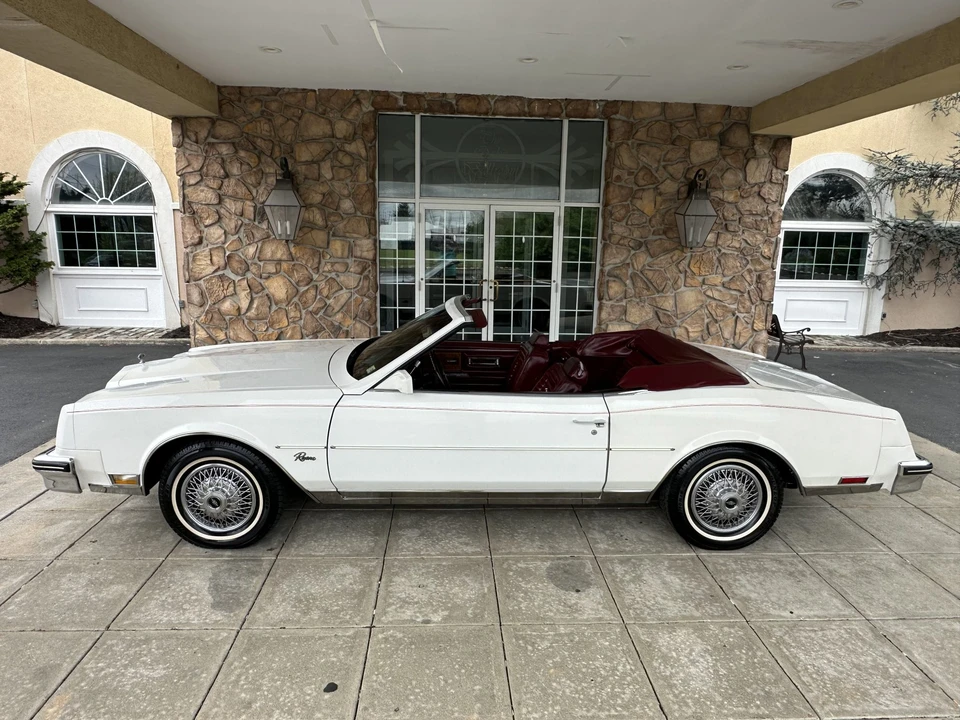1982 Buick Riviera 4th-7th Gen - Image 16 of 31