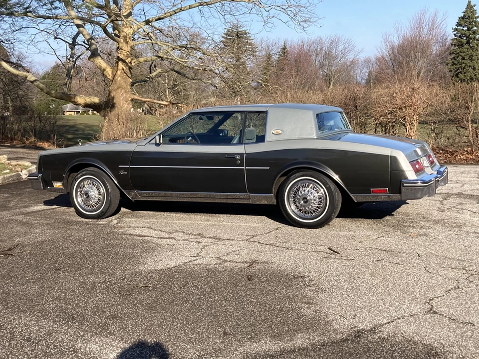 1984 Buick Riviera 4th-7th Gen - Image 14 of 31