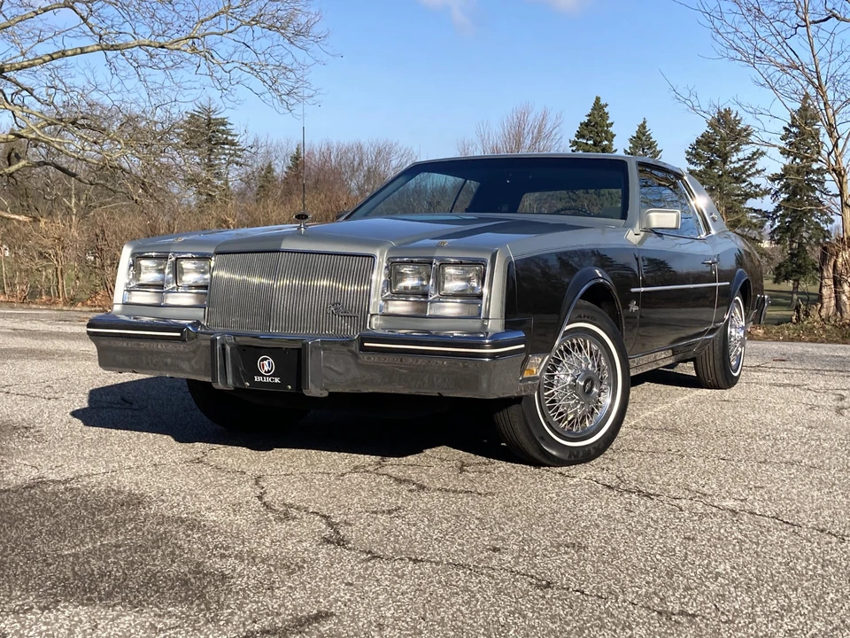 1984 Buick Riviera 4th-7th Gen - Image 5 of 31