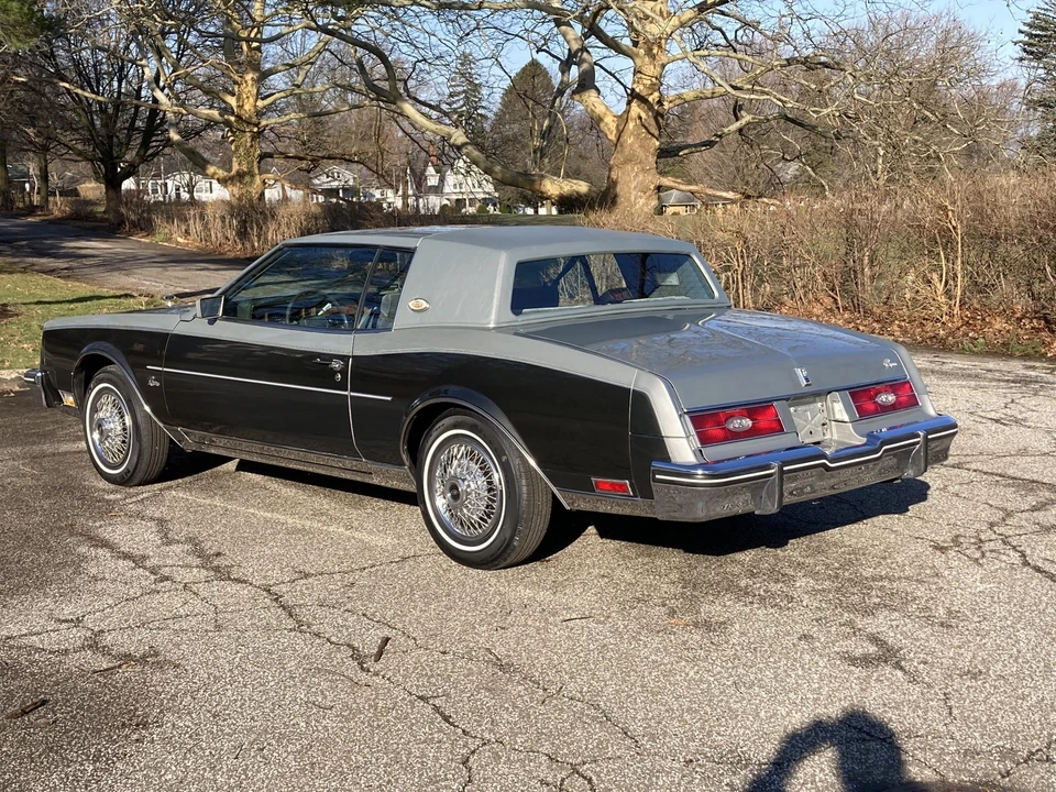 1984 Buick Riviera 4th-7th Gen - Image 13 of 31