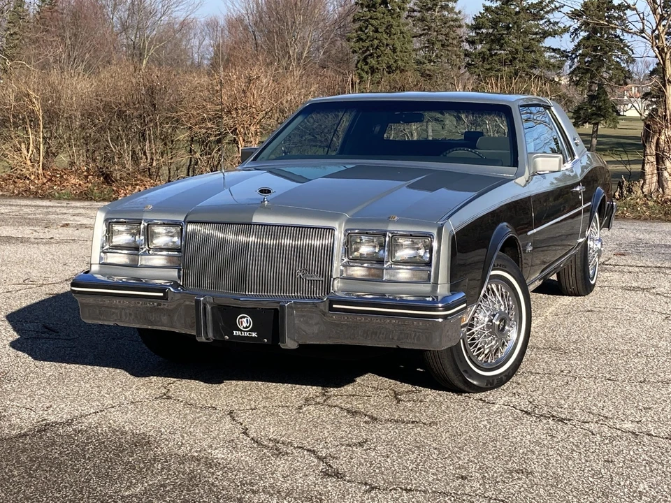 1984 Buick Riviera 4th-7th Gen - Image 6 of 31