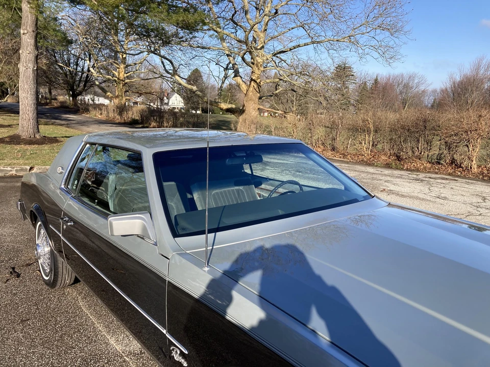 1984 Buick Riviera 4th-7th Gen - Image 15 of 31