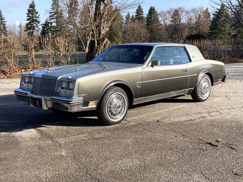 1984 Buick Riviera 4th-7th Gen - Image 3 of 31