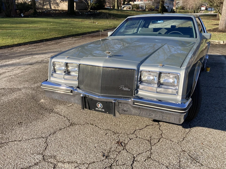 1984 Buick Riviera 4th-7th Gen - Image 20 of 31